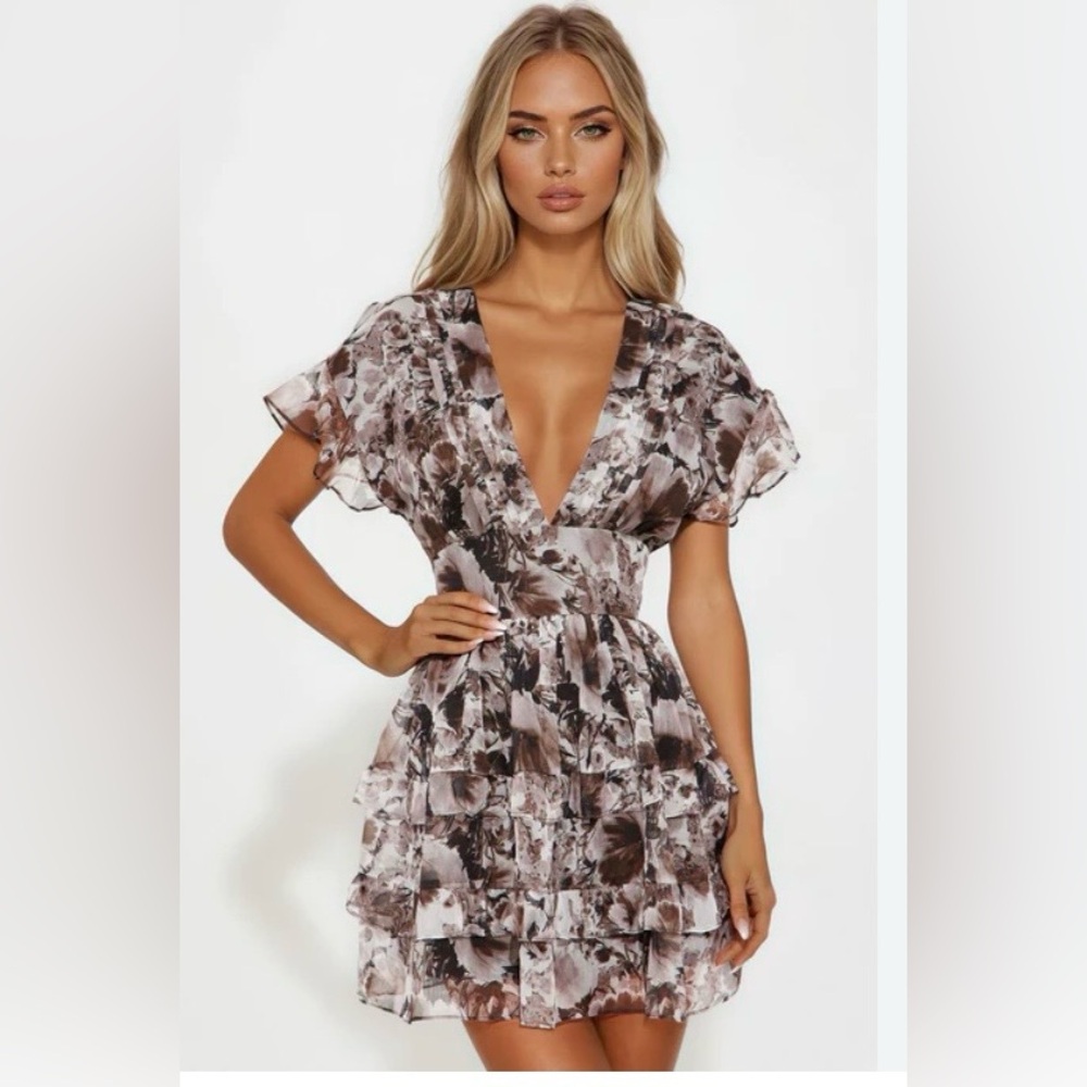 New with tags fashion nova floral flutter sleeve mini dress